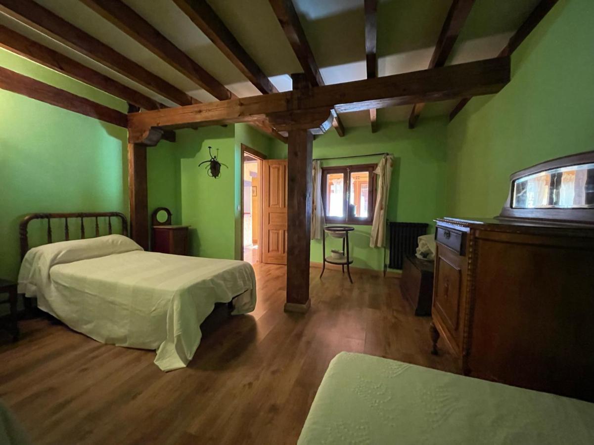 Villa La Indefinida à Toranzo Extérieur photo