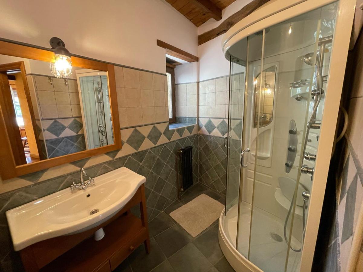 Villa La Indefinida à Toranzo Extérieur photo