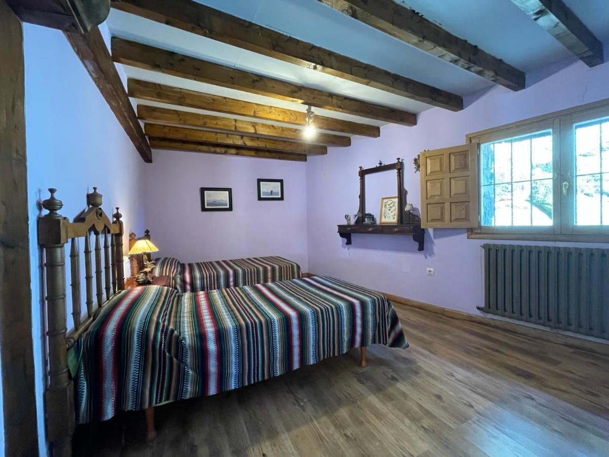 Villa La Indefinida à Toranzo Extérieur photo