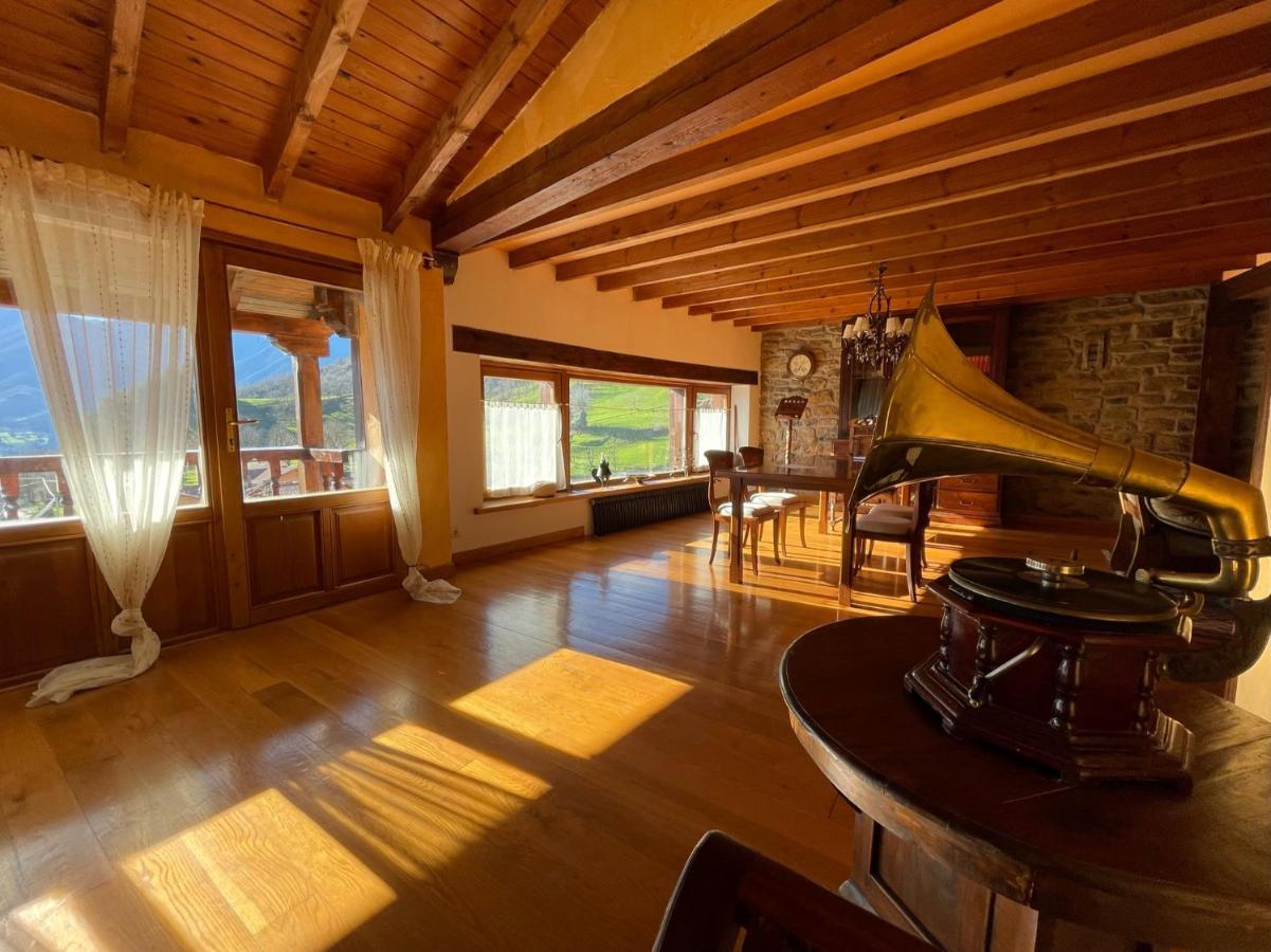 Villa La Indefinida à Toranzo Extérieur photo